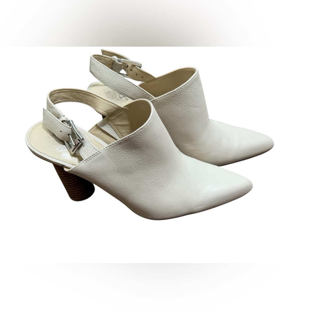 Elegant Vince Camuto White Leather Heels